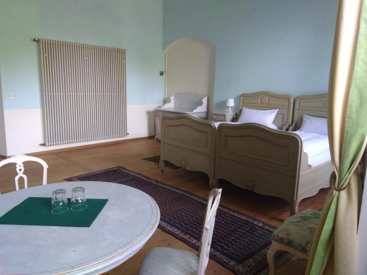 Ferienzimmer Im Schloss Burgpreppach Exteriör bild